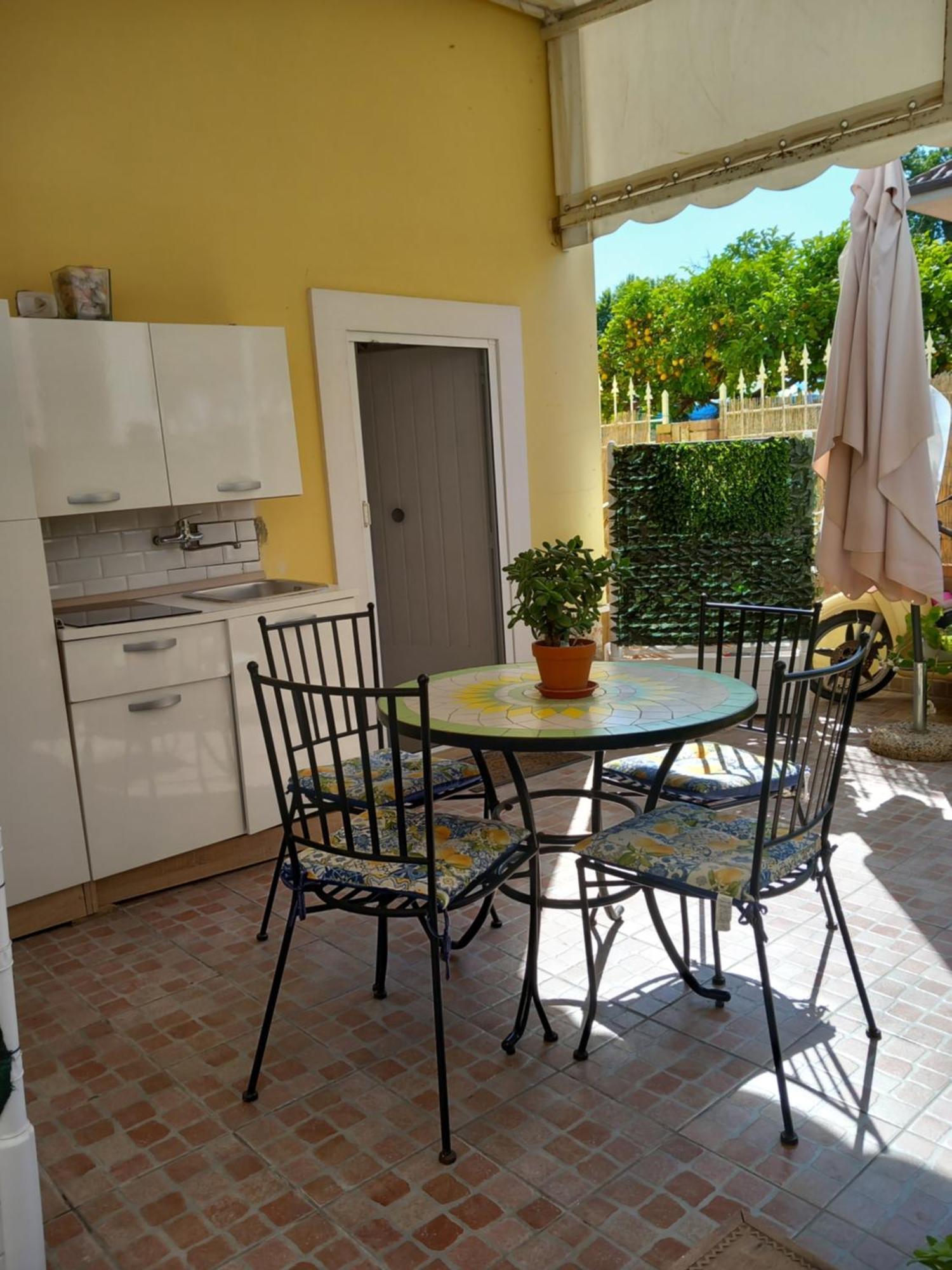 B&B A Casa Di Antonella Scauri  Buitenkant foto