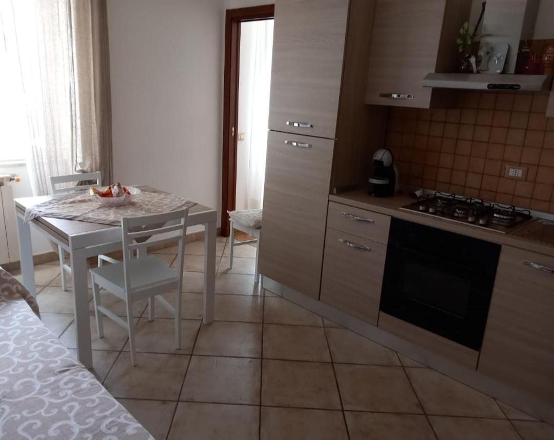 B&B A Casa Di Antonella Scauri  Buitenkant foto